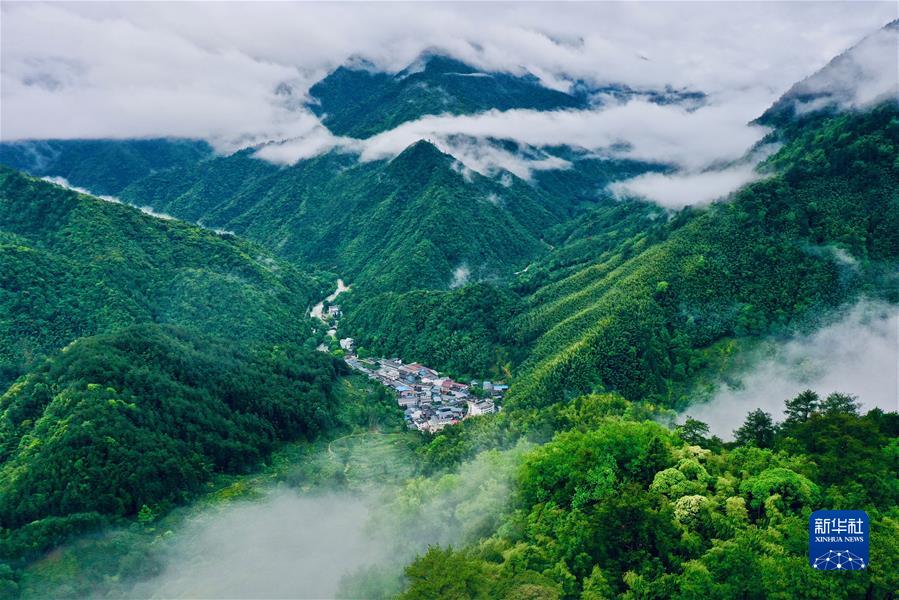 （新華全媒頭條·奮進(jìn)新征程 建功新時代·非凡十年·圖文互動）（1）福建：搶抓機遇謀發(fā)展 奮力譜寫新篇章